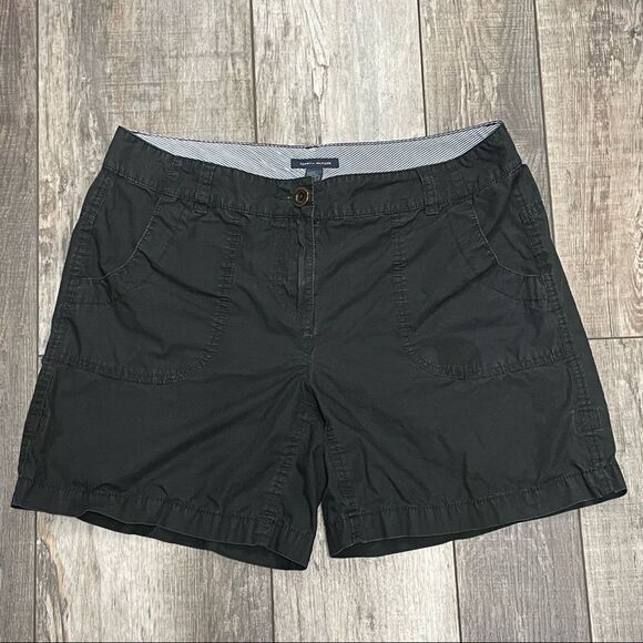 Tommy Hilfiger Black Shorts Size 10 - Picture 1 of 10
